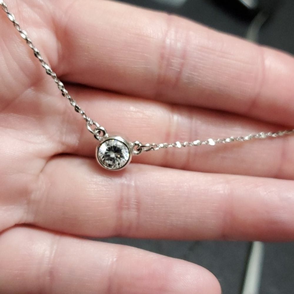 Silver tone solitaire necklace 16" clear rhinestone